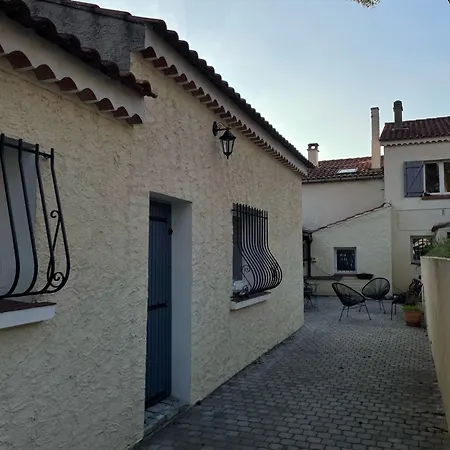 La Solane - Grande Maison Sous Les Pins *