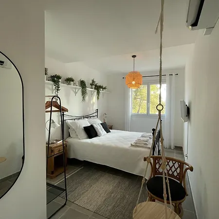 Hébergement de vacances La Solane - Grande Maison Sous Les Pins Six-Fours-les-Plages