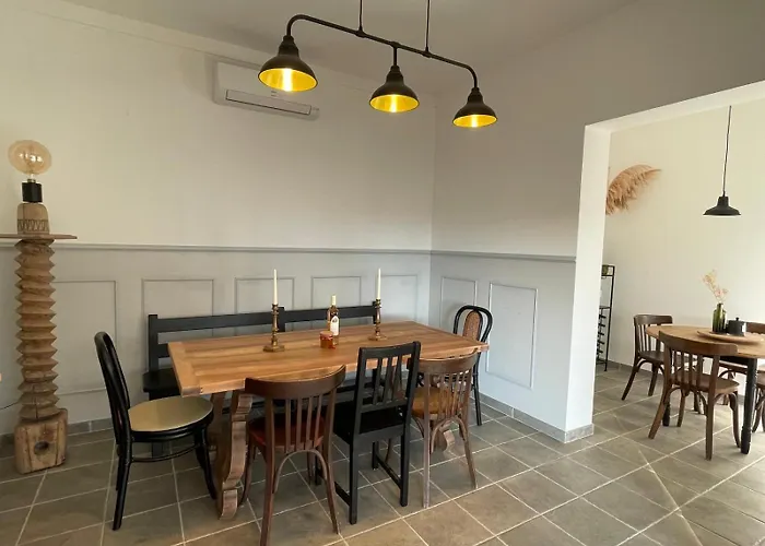 La Solane - Grande Maison Sous Les Pins *